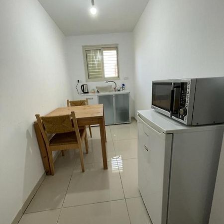 Apartamento פרטיות וחוויה אצל יעקב וירדנה Privacy And An Experience At Jacob And Yardena Afula Exterior foto